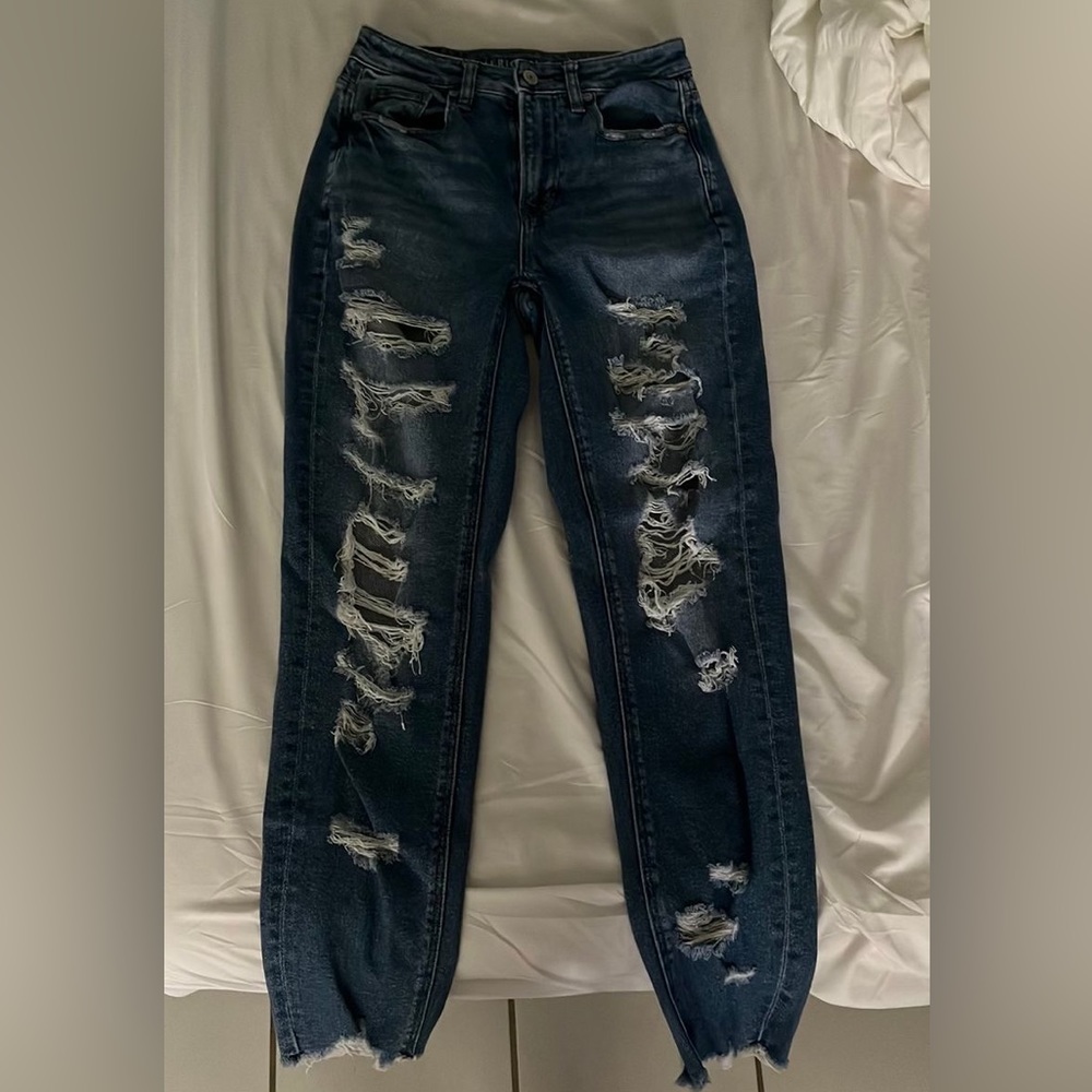American Eagle mom jeans